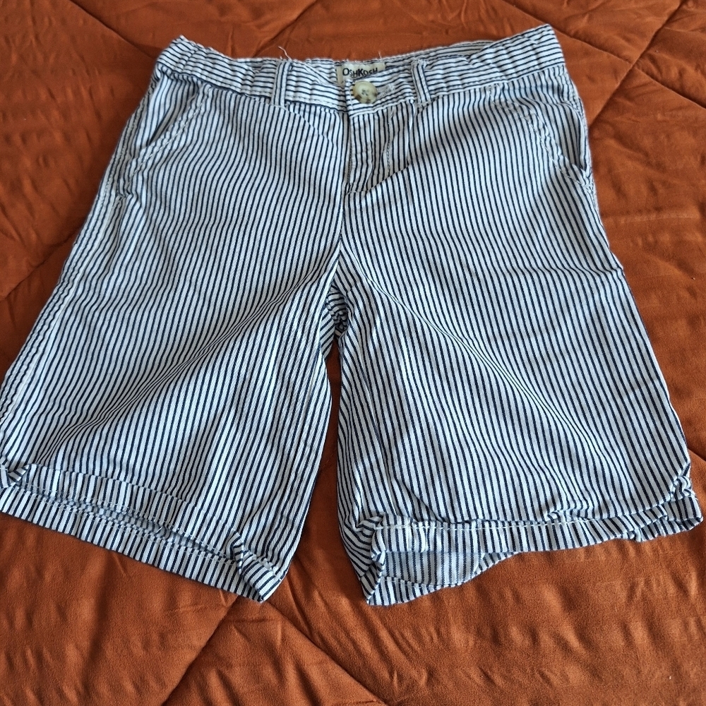 OSHKOSH STRIPED SHORTS SIZE 6X
